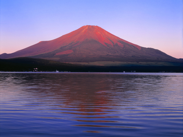 山中湖・富士山-赤富士