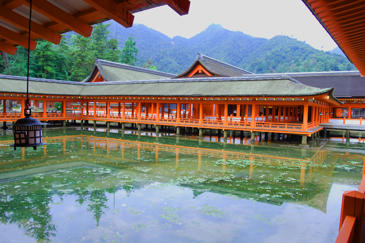 厳島神社