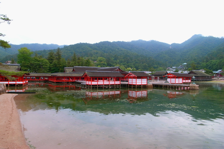 厳島神社