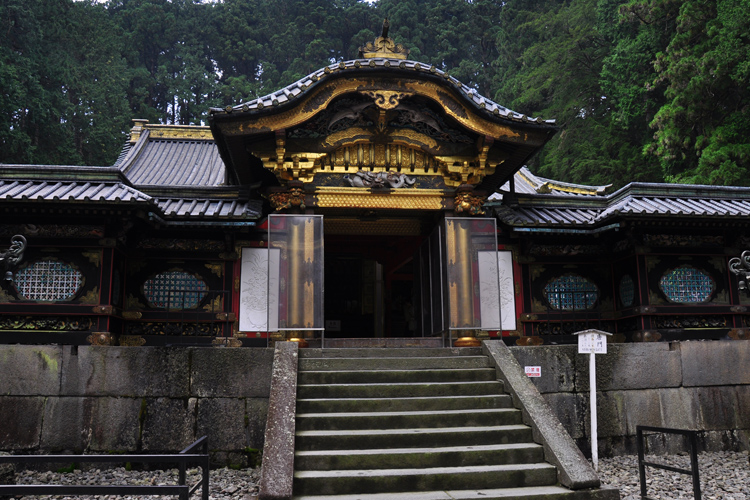 日光・輪王寺・大猷院・唐門