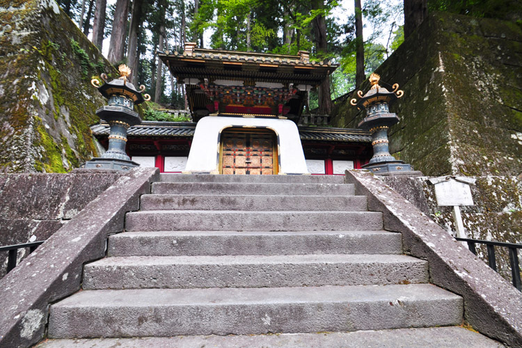 日光・輪王寺・大猷院・皇嘉門