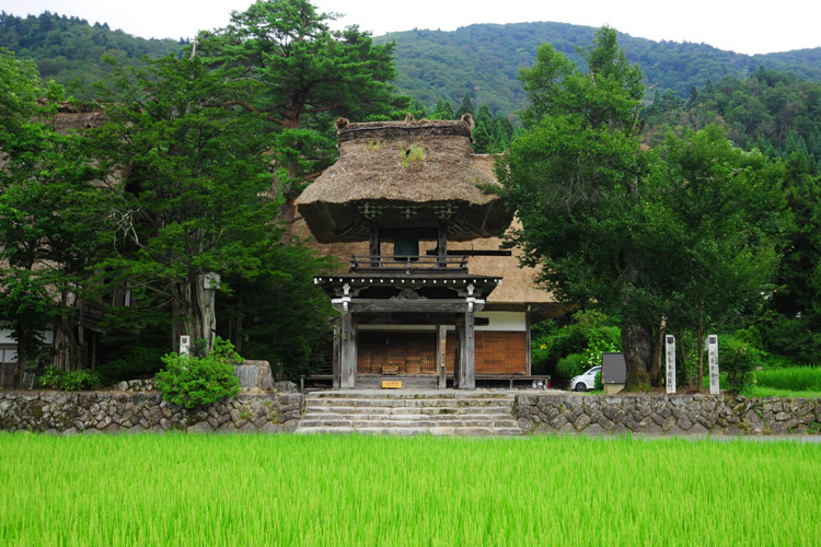 明善寺・鐘楼門