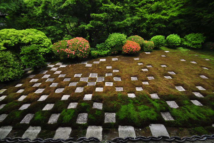 重森三玲の庭・東福寺八相庭・北庭(市松庭)