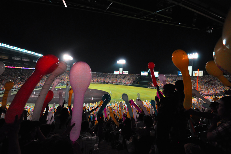 甲子園球場・ジェット風船