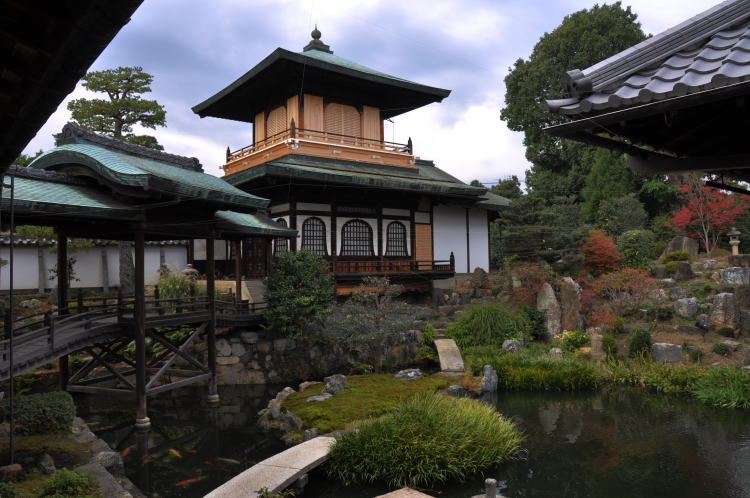 大徳寺・芳春院呑湖閣