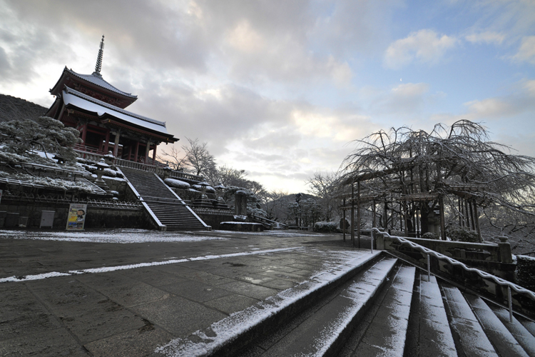 清水寺楼門前