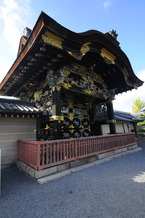 西本願寺・唐門