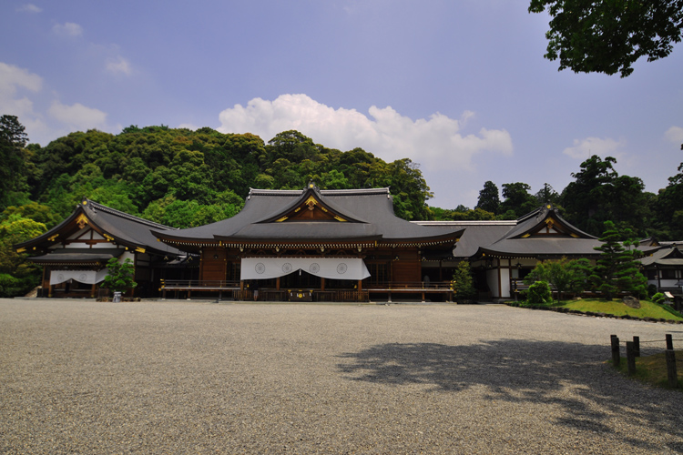 大神神社・祈祷殿