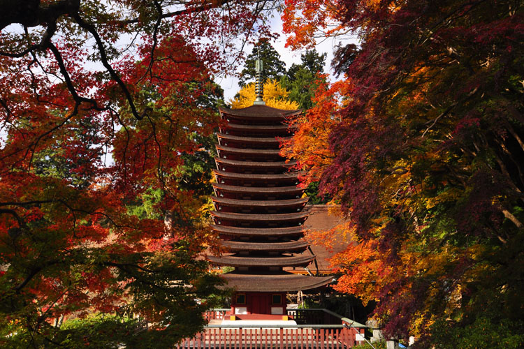 談山神社・十三重塔
