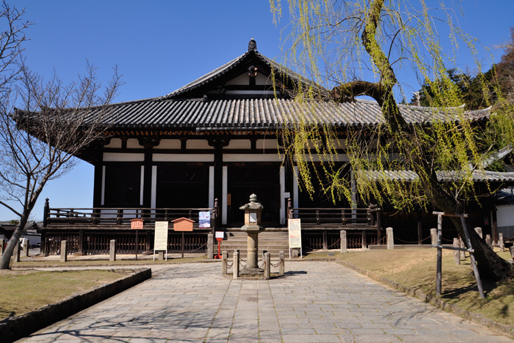 東大寺・三月堂