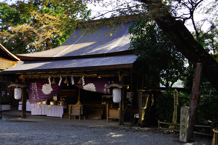 吉水神社・拝殿