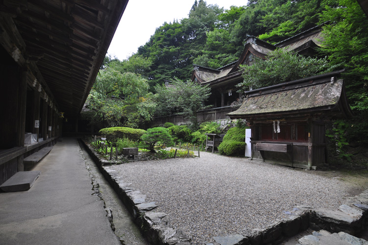 吉野水分神社境内