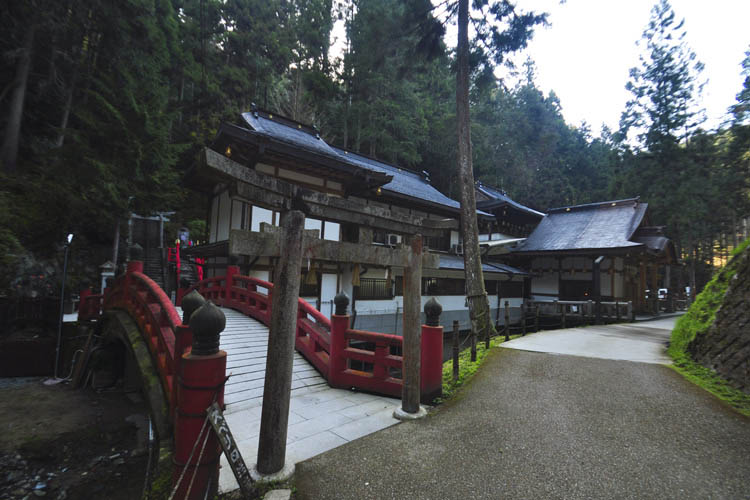 吉野山・脳天神社