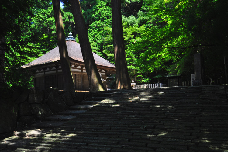 観心寺・開山堂