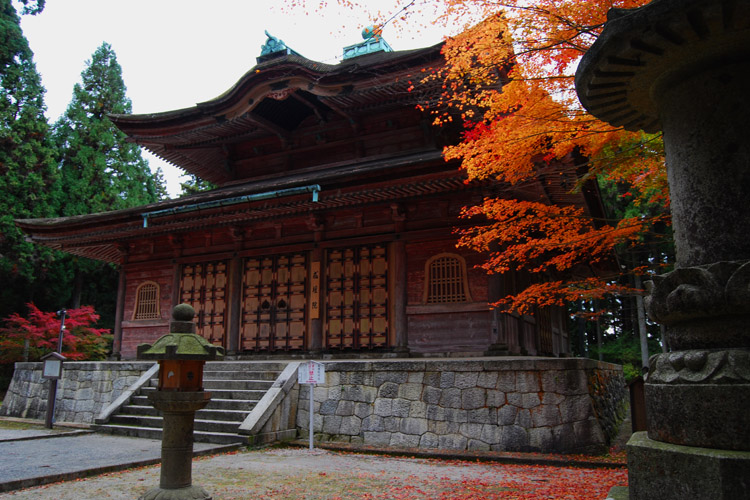 戒壇院・戒壇院
