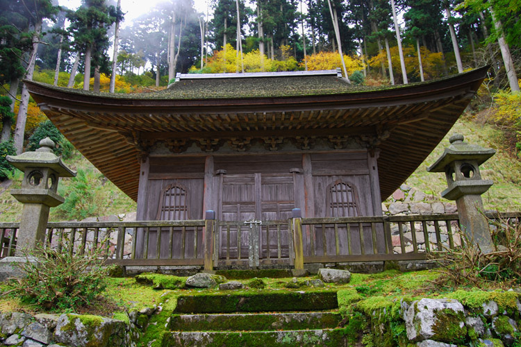 延暦寺・瑠璃堂