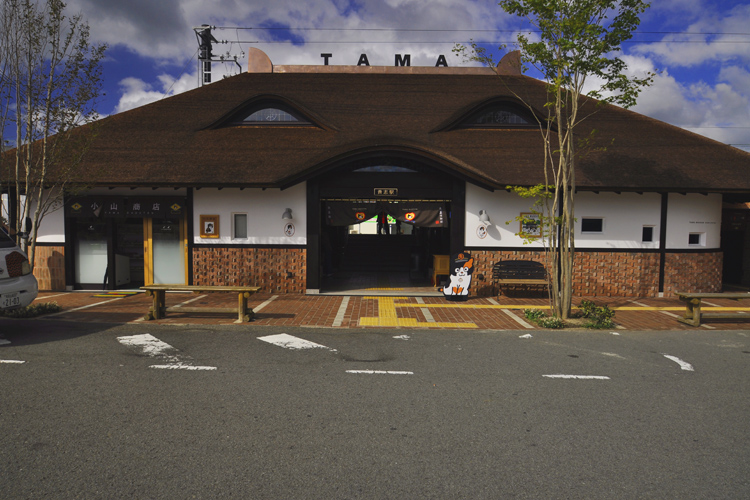 貴志駅・駅舎